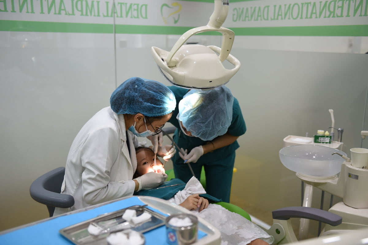 Invisalign clear braces at Da Nang Implant Dental Clinic