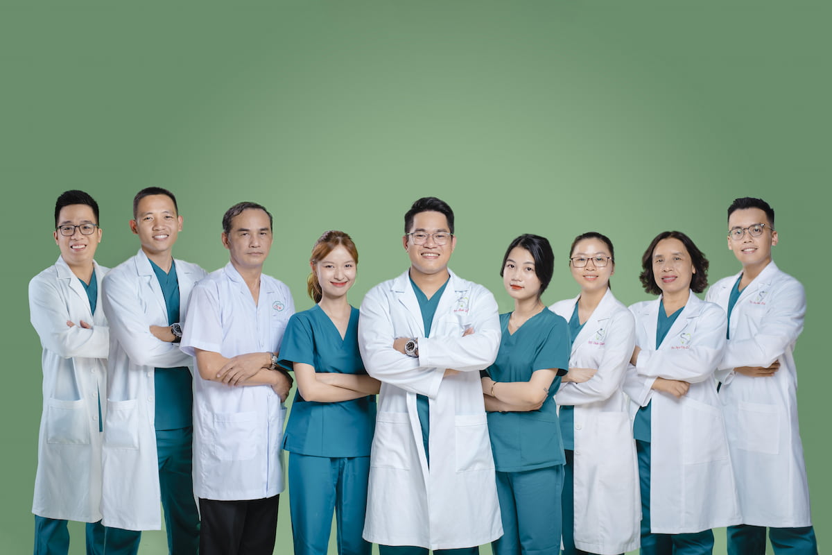 Đội ngữ bác sĩ Nha khoa Implant Quốc tế Đà Nẵng chuyên nghiệp, uy tín