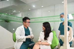 Which dental clinic has the cheapest price for dental implants in Da Nang?