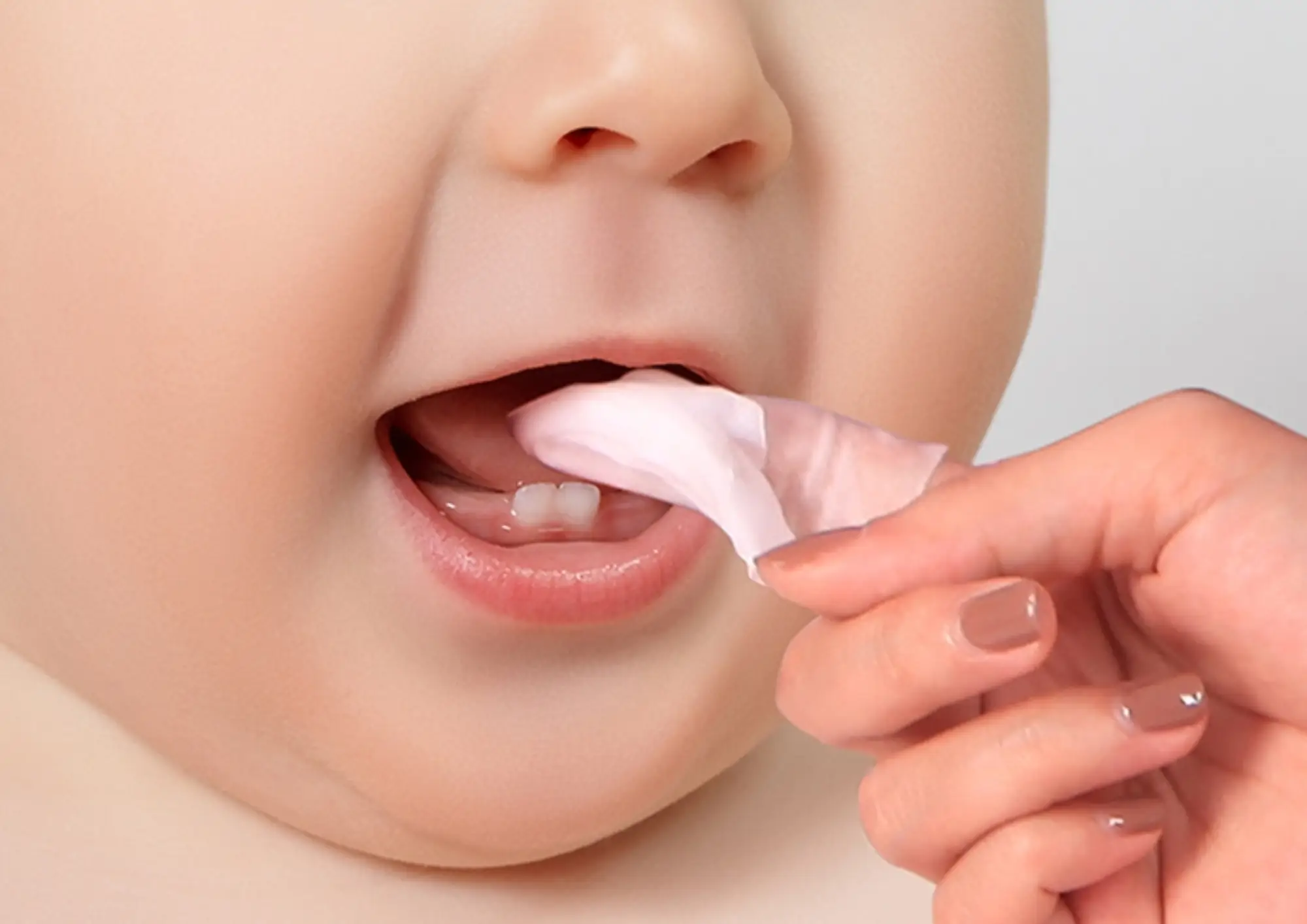 Kinh Nghiệm Chăm Sóc Răng Cho Trẻ Em Đúng Cách - Hướng dẫn từ chuyên gia tại Nha Khoa Đà Nẵng Implant 9 Chăm sóc răng miệng cho trẻ em sơ sinh