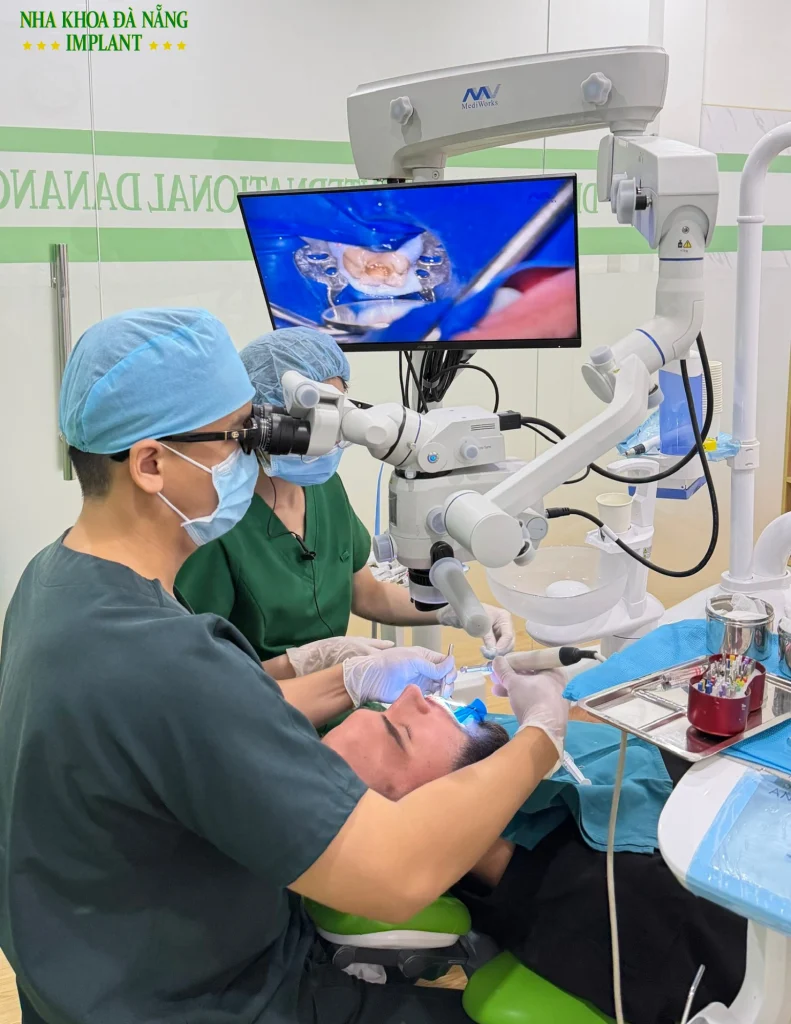 Điều trị tủy với kính hiển vi tại Nha Khoa Đà Nẵng Implant